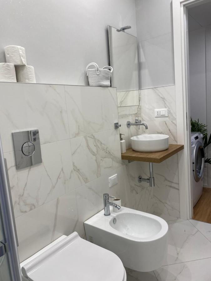 Gramsci 2 - Cozy Apartment Near Sempione Park! Милано Екстериор снимка