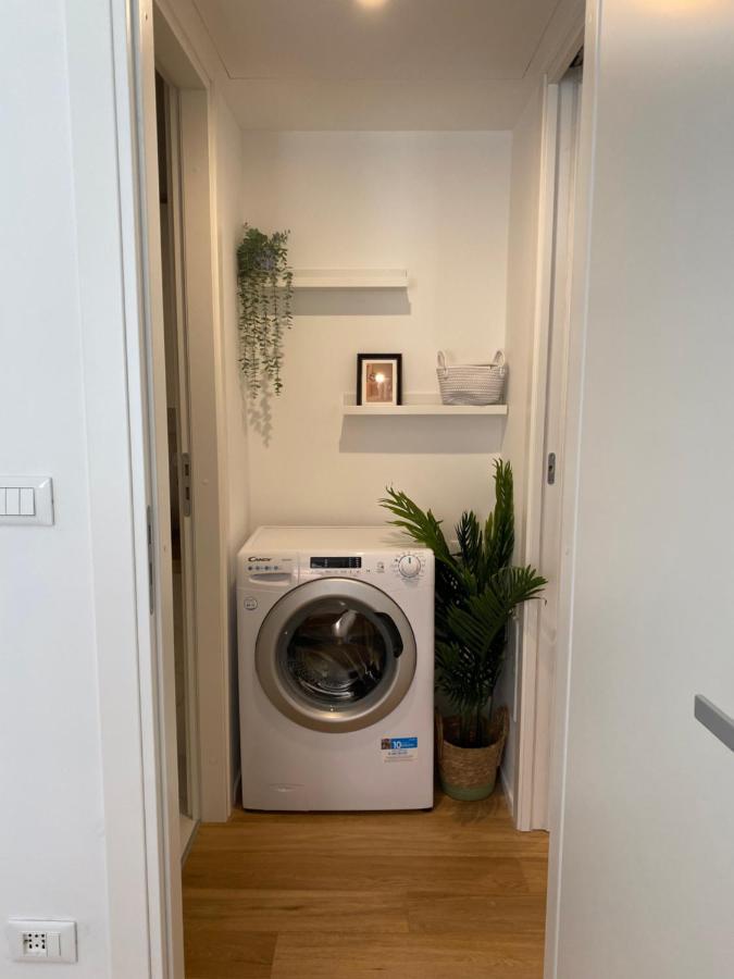 Gramsci 2 - Cozy Apartment Near Sempione Park! Милано Екстериор снимка