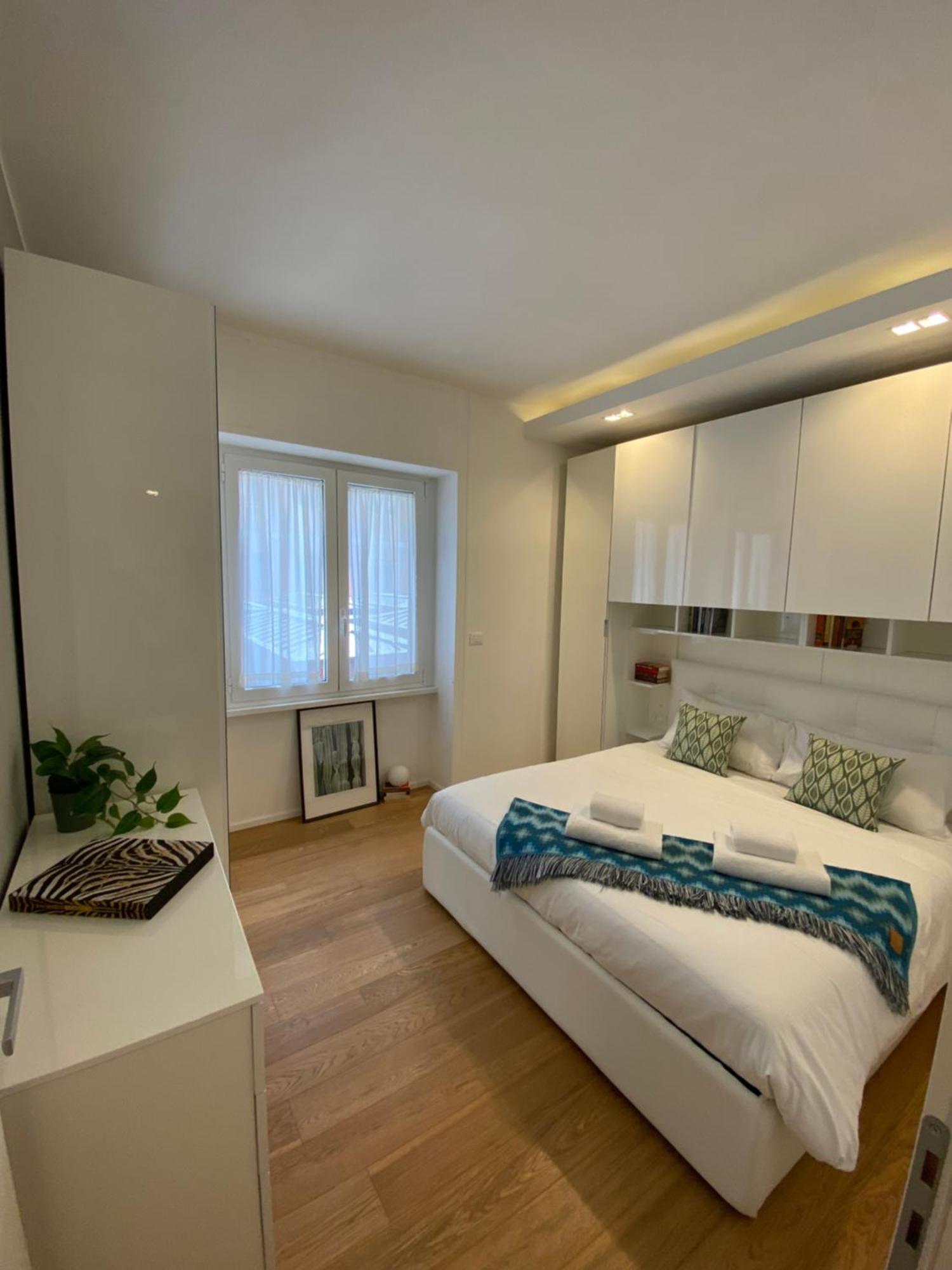 Gramsci 2 - Cozy Apartment Near Sempione Park! Милано Екстериор снимка