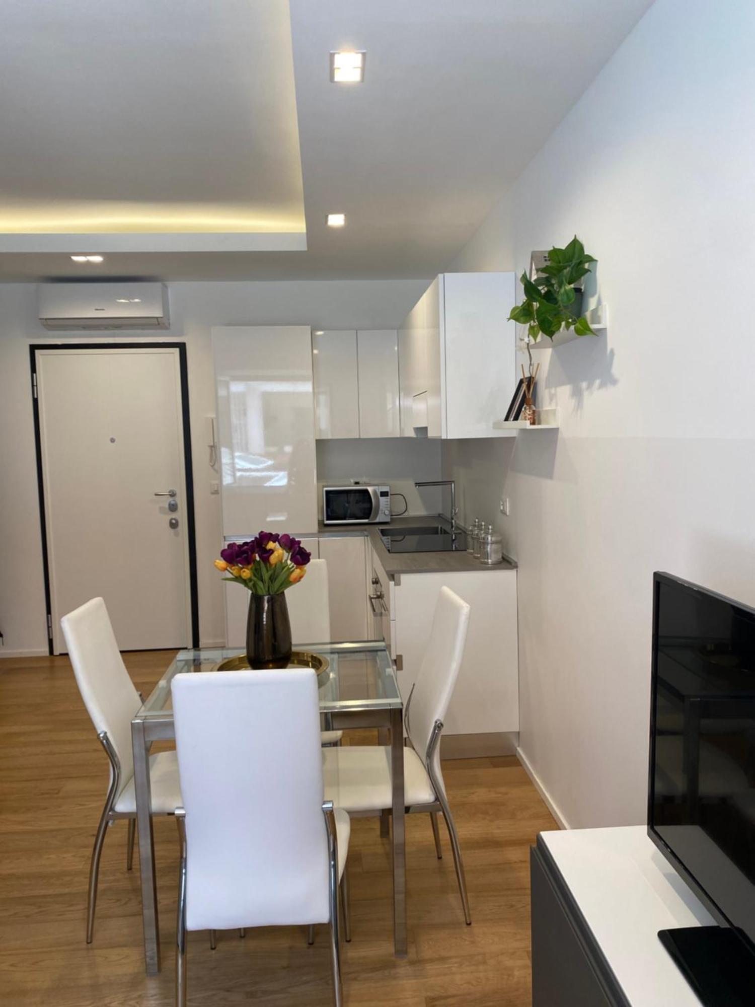Gramsci 2 - Cozy Apartment Near Sempione Park! Милано Екстериор снимка